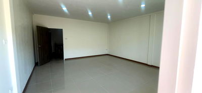 ทาวน์โฮม นครราชสีมา (โคราช) : ทาวน์เฮ้าส์ 2 ชั้น รีโนเวทใหม่ อ.ปากช่อง จ.นครราชสีมา