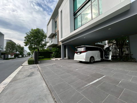 ให้เช่า บ้านหรูนันทวัน พระราม 9 - ศรีนครินทร์ 