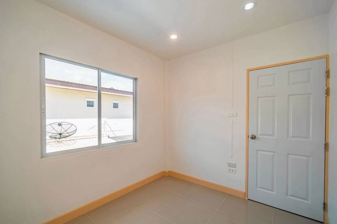 รูป 🏡 ทาวน์เฮ้าส์ 2 ชั้น ทำเลทองต้นโครงการ หมู่บ้านบัวทองธานี เฟส 17 ตกแต่งใหม่พร้อมอยู่ ใกล้รถไฟฟ้า MRT คลองบางไผ่ เพียง 2.19 ล้าน ฟรีโอน - รูปที่ 18/20