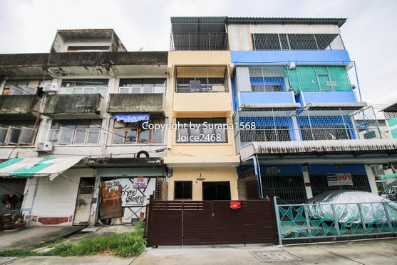 รูป ให้เช่า อาคารพาณิชย์ ตึกแถว 3.5 ชั้น ซอยสเตท สุขุมวิท78 สำโรง ทำการค้าและค้าขายได้ 27 ตร.ว ใกล้รถไฟฟ้า BTS แบริ่ง - รูปที่ 1/10