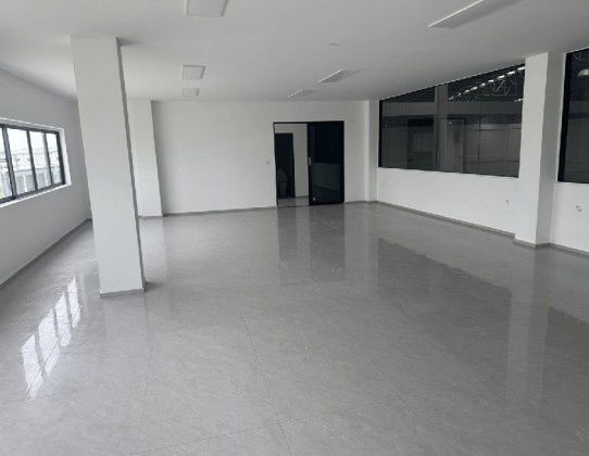 รูป ให้เช่าโกดัง พร้อมสำนักงาน 3 ชั้น สร้างใหม่ / พื้นที่ใช้สอยรวม 2740 ตารางเมตร / ทำเล บางปลา บางพลี ตำหรุ / อยู่ในโครงการสุวรรณบุตร - รูปที่ 9/10