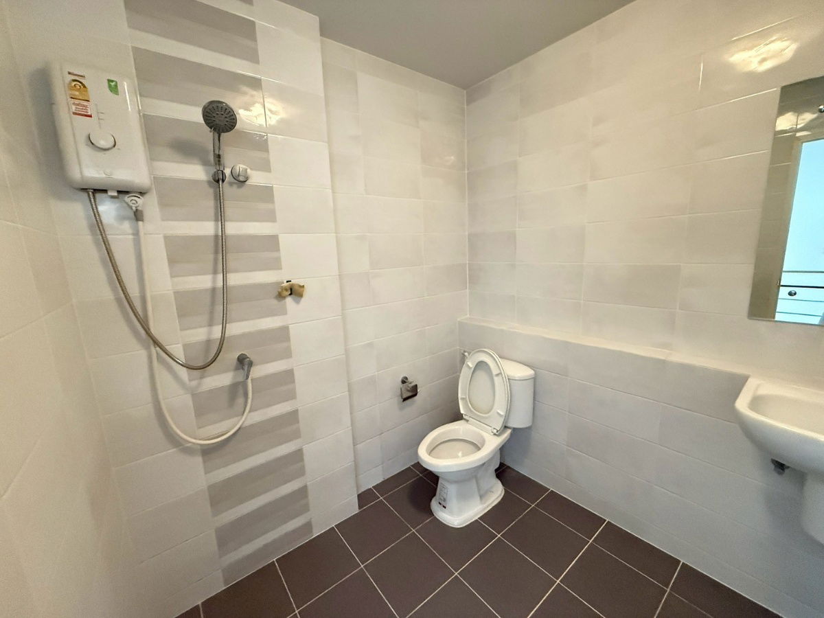 รูป #ให้เช่าทาวน์โฮม 2 ชั้นแนวเจ้าหญิง🦋 เฟอร์หรูหมู่บ้านพลีโน่ พหลโยธิน-รังสิต แต่งสวยเฟอร์ครบ 3 ห้องนอน 2 ห้องน้ำ ที่จอดรถ 3 - รูปที่ 16/17