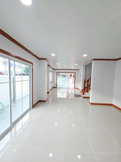 รูป ขายบ้าน ปิยวรารมย์ เฟส 1 ถนนบางกรวย-ไทรน้อย ทาวน์เฮาส์ 2 ชั้น หลังมุม ตกแต่งใหม่ ถนนเมนกว้าง 12 เมตร ราคาเพียง 2,590,000 บาท ฟรีโอน - รูปที่ 10/19