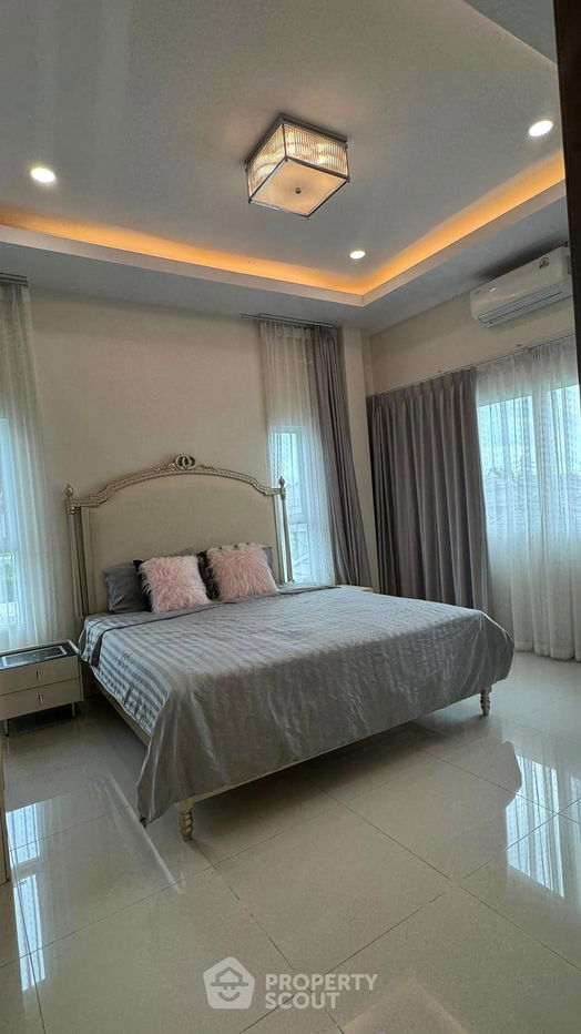 picture 4-BR House at BAAN Dusit Pattaya Garden close to Pattaya (ID 2449798) - 19/25