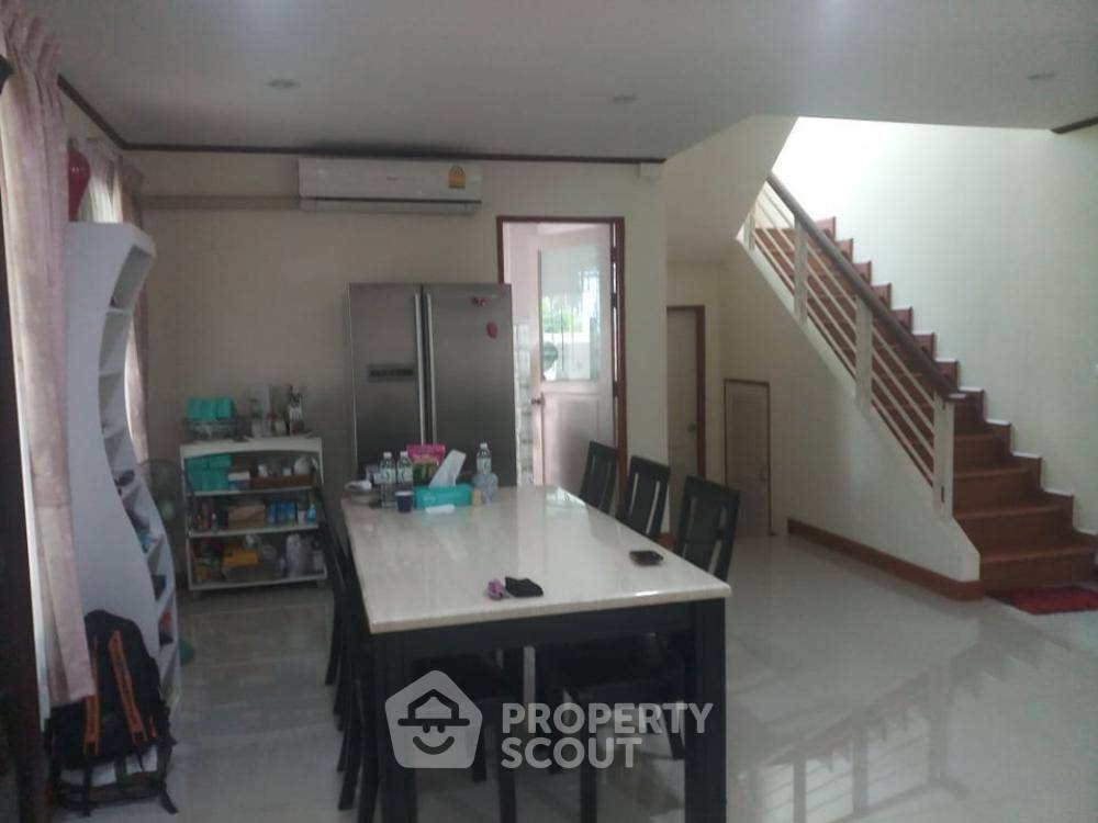 picture 3-BR House at Lake View Park Bangna in Dokmai (ID 1460813) - 4/12