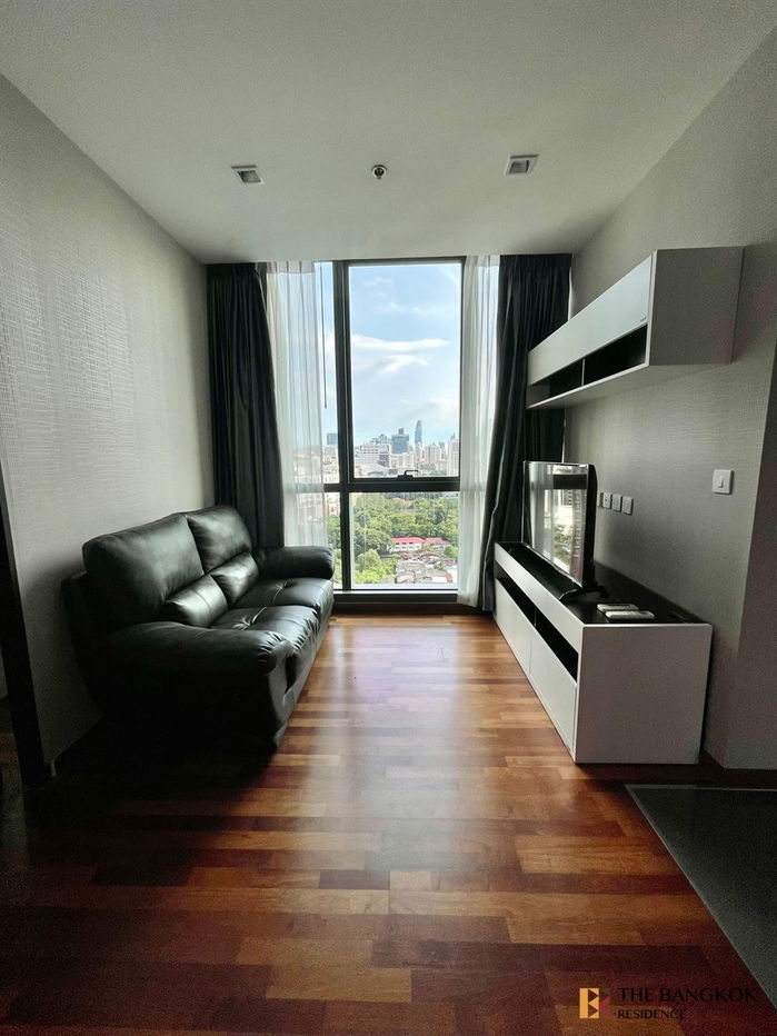 picture Special Price ๐ฅ Wish Signature Midtown Siam โ Fully furnished unit, high floor, great view, ready to move in ๐ Near BTS Ratchathewi - 3/11