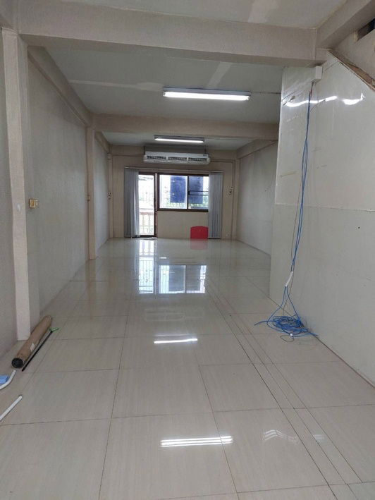 รูป ให้เช่าตึกแถว 4 ชั้นครึ่ง 27 ตรว พระรามสอง ซอย 69 ทำเลดี ทะลุ เทียนทะเล 16 สแกงาม เหมาะทำการค้าเปิดสำนักงาน - รูปที่ 7/8