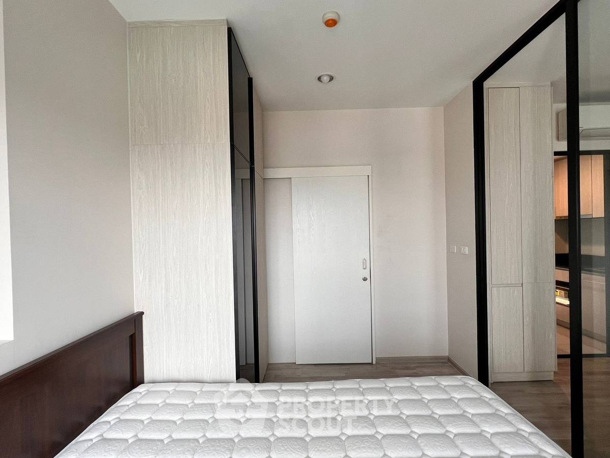 picture 1-BR Condo at Niche MONO Mega Space Bangna in Bang Kaeo (ID 2448003) - 10/13