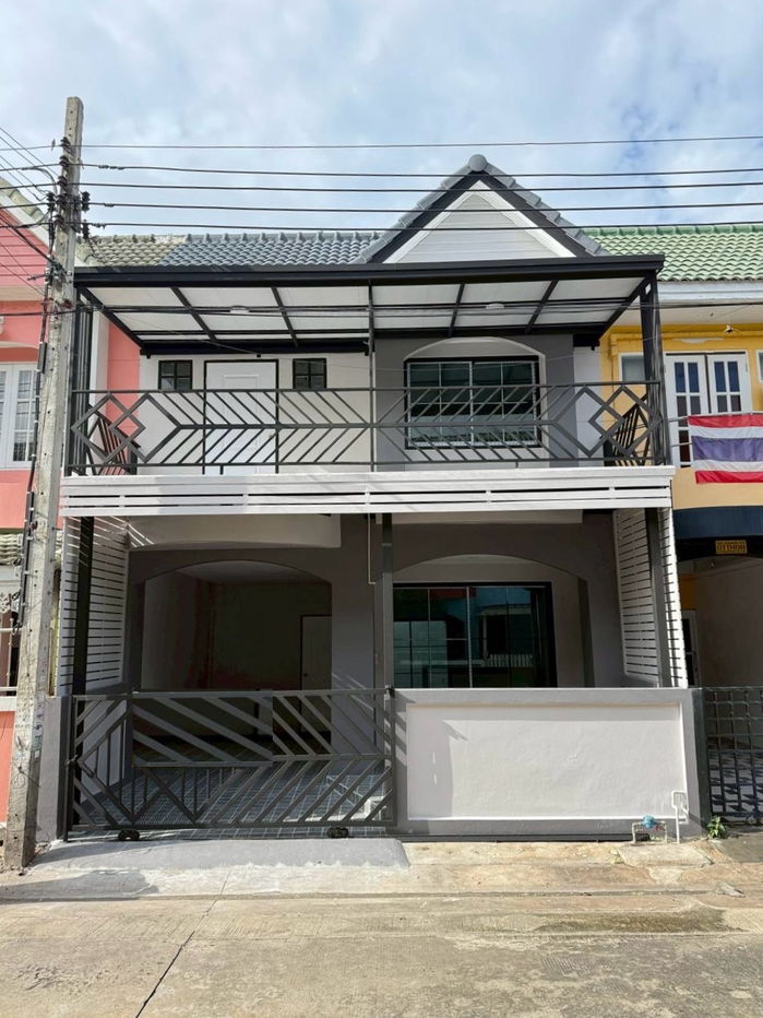 รูป ขายทาวน์เฮ้าส์ 2 ชั้น หมู่บ้านสุชา ถนน340 บางบัวทอง-สุพรรณบุรี ตกแต่งใหม่พร้อมอยู่ มีระเบียงด้านหน้า โครงการติดถนนใหญ่ ราคา 2,090,000 บาท ฟรีโอน - รูปที่ 19/19