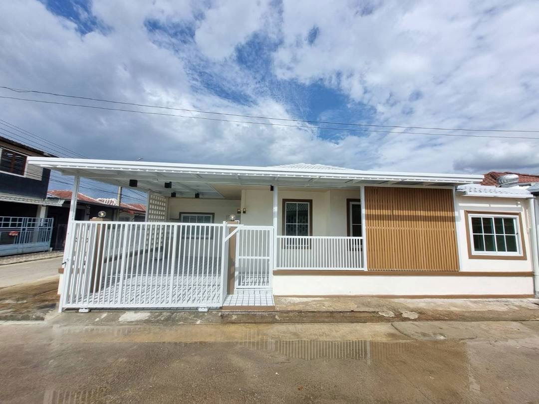 รูป ขายทาวน์เฮ้าส์ชั้นเดียว หมู่บ้านพฤกษา3 ถนนวัดลาดปลาดุก บางบัวทอง ตกแต่งใหม่พร้อมอยู่ มีเฟอร์นิเจอร์พร้อมอยู่ ราคาเพียง 1,890,000 บาท ฟรีโอน - รูปที่ 1/20