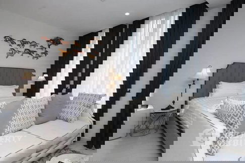 1-BR Condo at Noble Ploenchit near BTS Phloen Chit (ID 2450500)