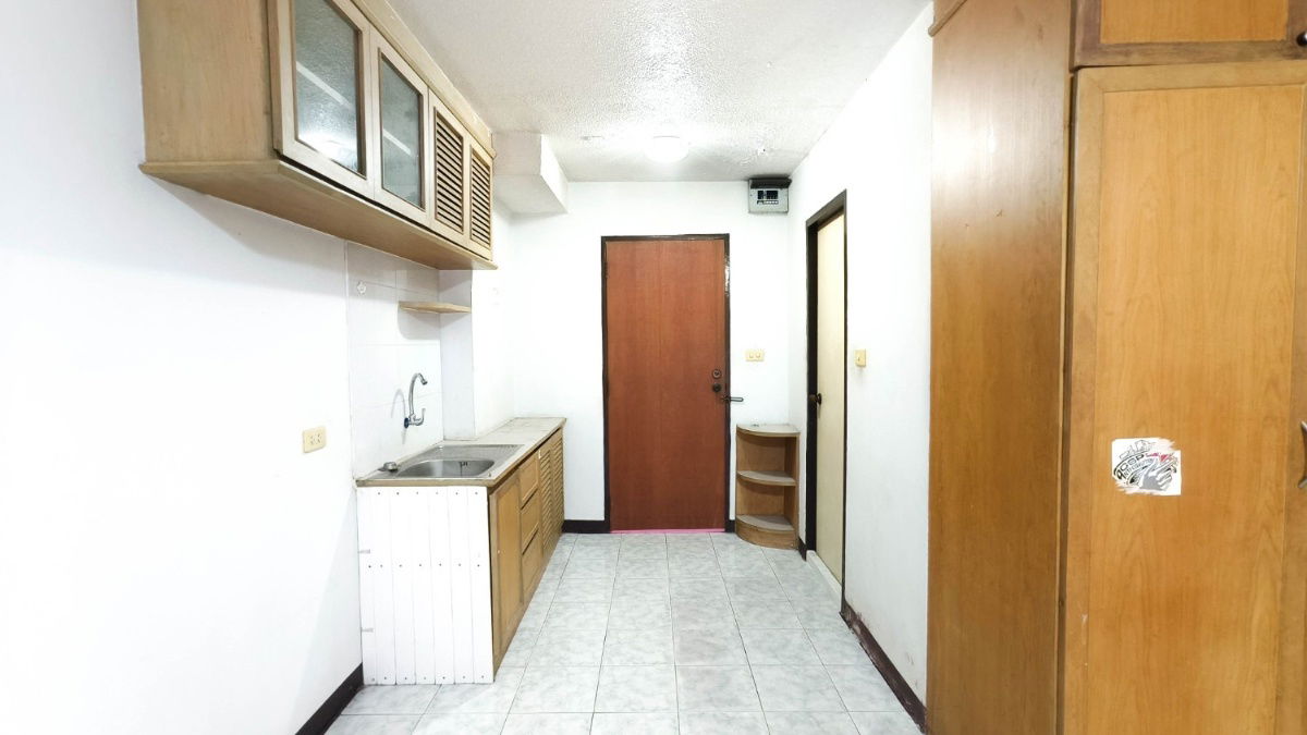 picture Sale condo for under a million, Thongpracha condo town 3,near skytrain - 15/22