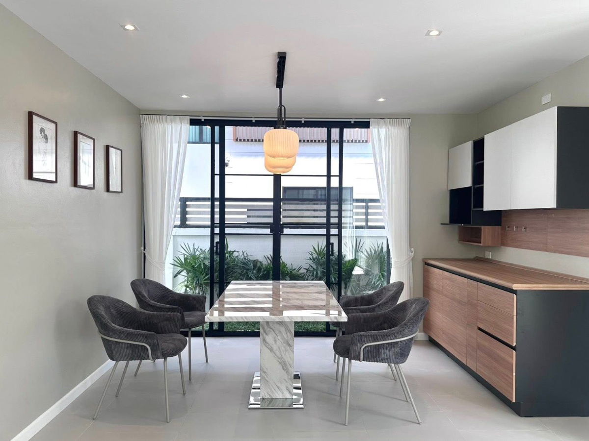 picture Two-story pool villa for sale 3 bedrooms 4 bathrooms and 3 parkings. - 6/23