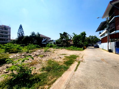 Land for sale Siam University : FOR SALE  LAND PROPERTY  6200000 BAHT.
