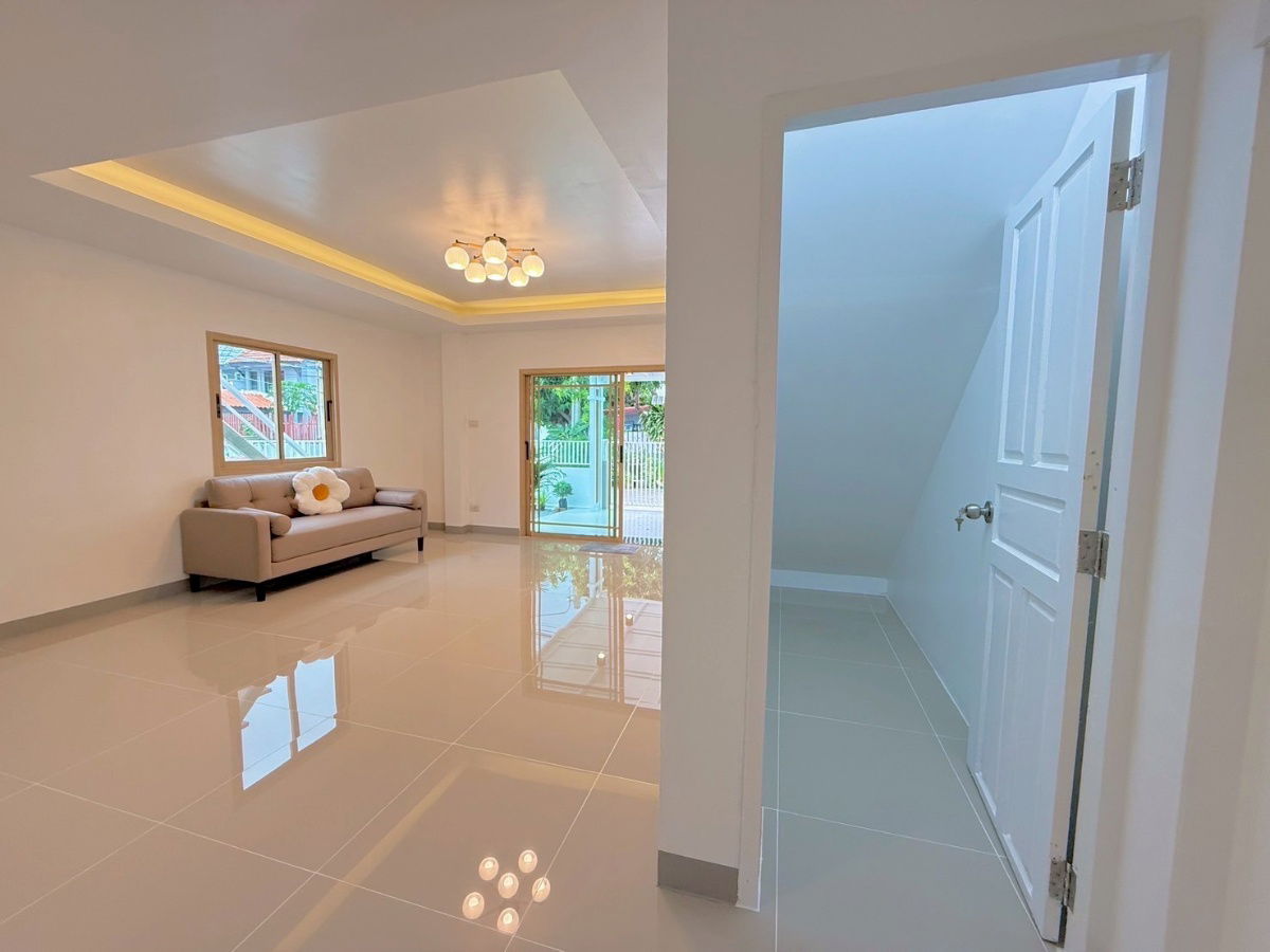 รูป ทาวน์เฮ้าส์ 2 ชั้น บัวทอง 4 หลังมุม | 33 ตร.วา | ถนนเมน ต่อเติมจัดเต็ม | 2.79 ลบ. ฟรีโอน!  - รูปที่ 14/20