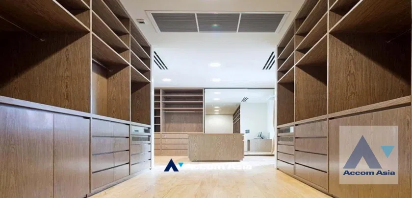 รูป 🔼🔽 AccomA 📩 Private Swimming Pool 4 BR House in Phra Khanong Nuea (AA45087) - รูปที่ 12/17