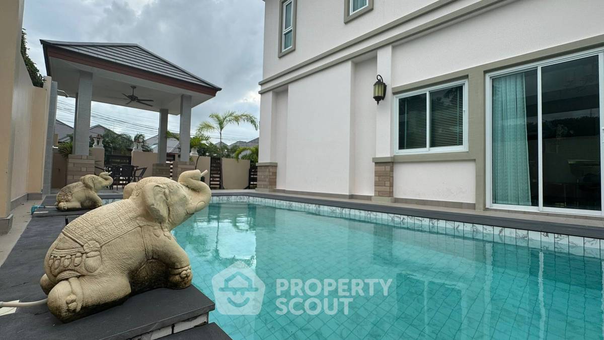 picture 4-BR House at BAAN Dusit Pattaya Garden close to Pattaya (ID 2449798) - 3/25