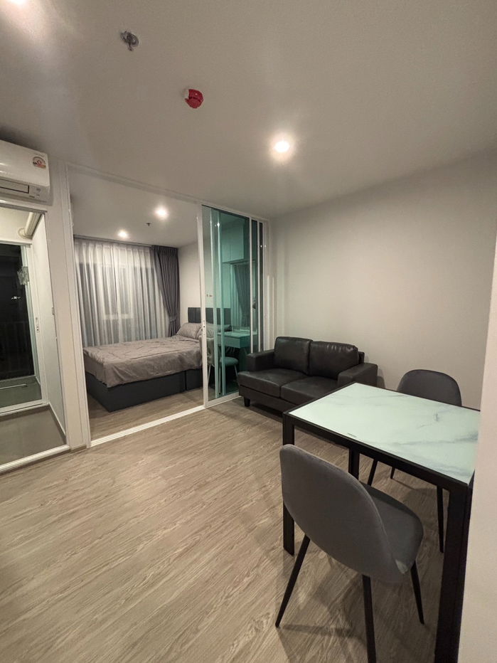 picture For rent Regent Home Bangna, Near BTS Bangna, 7th floor, owner speaks English - 10/13