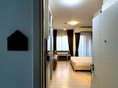 เช่าคอนโด MRT ห้วยขวาง : Chapter one Eco Huaikwang - Studio เพียง11,000 รีโนเวทใหม่ พร้อมเข้าอยู่