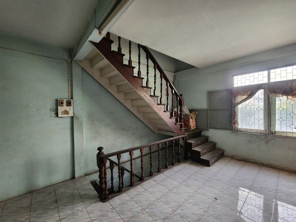 picture FOR SALE  COMMERCIAL BUILDING PROPERTY  4900000 BAHT. - 5/8