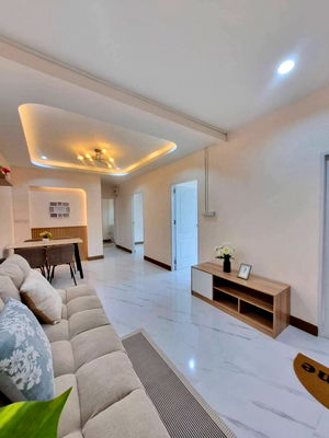 ขายทาวน์โฮม : ขายทาวน์เฮ้าส์ชั้นเดียว หมู่บ้านพฤกษา3 ถนนวัดลาดปลาดุก บางบัวทอง ตกแต่งใหม่พร้อมอยู่ มีเฟอร์นิเจอร์พร้อมอยู่ ราคาเพียง 1,890,000 บาท ฟรีโอน