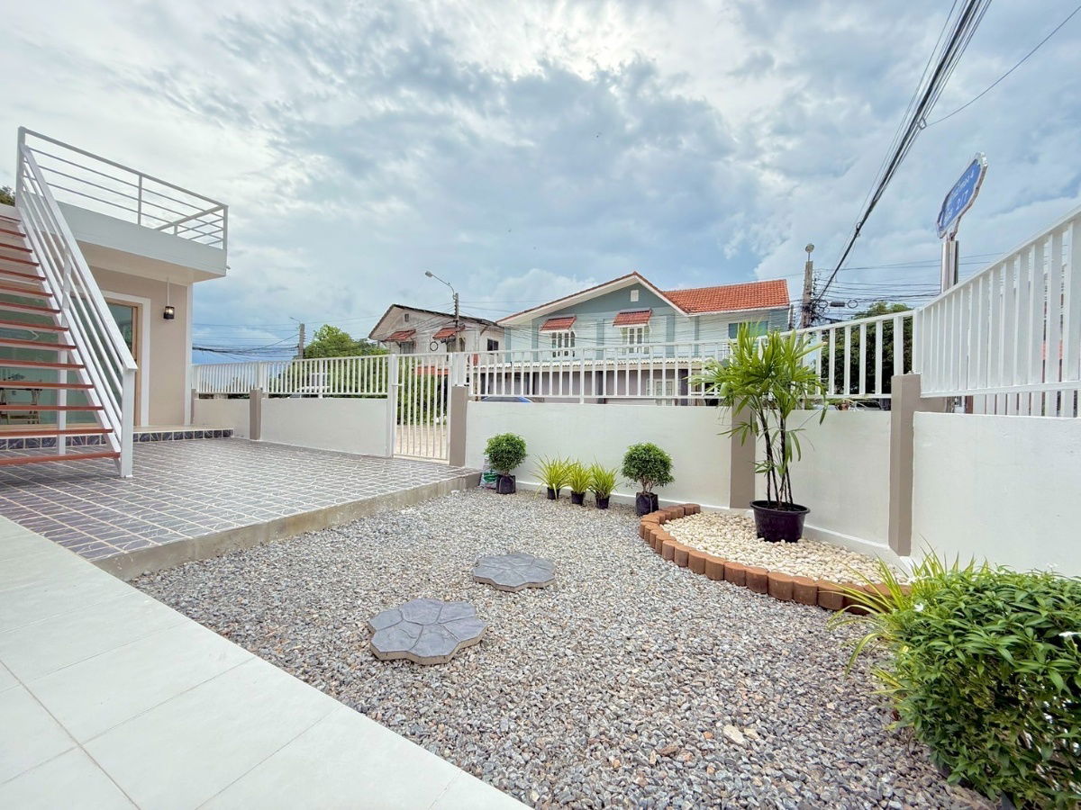 รูป ทาวน์เฮ้าส์ 2 ชั้น บัวทอง 4 หลังมุม | 33 ตร.วา | ถนนเมน ต่อเติมจัดเต็ม | 2.79 ลบ. ฟรีโอน!  - รูปที่ 3/20