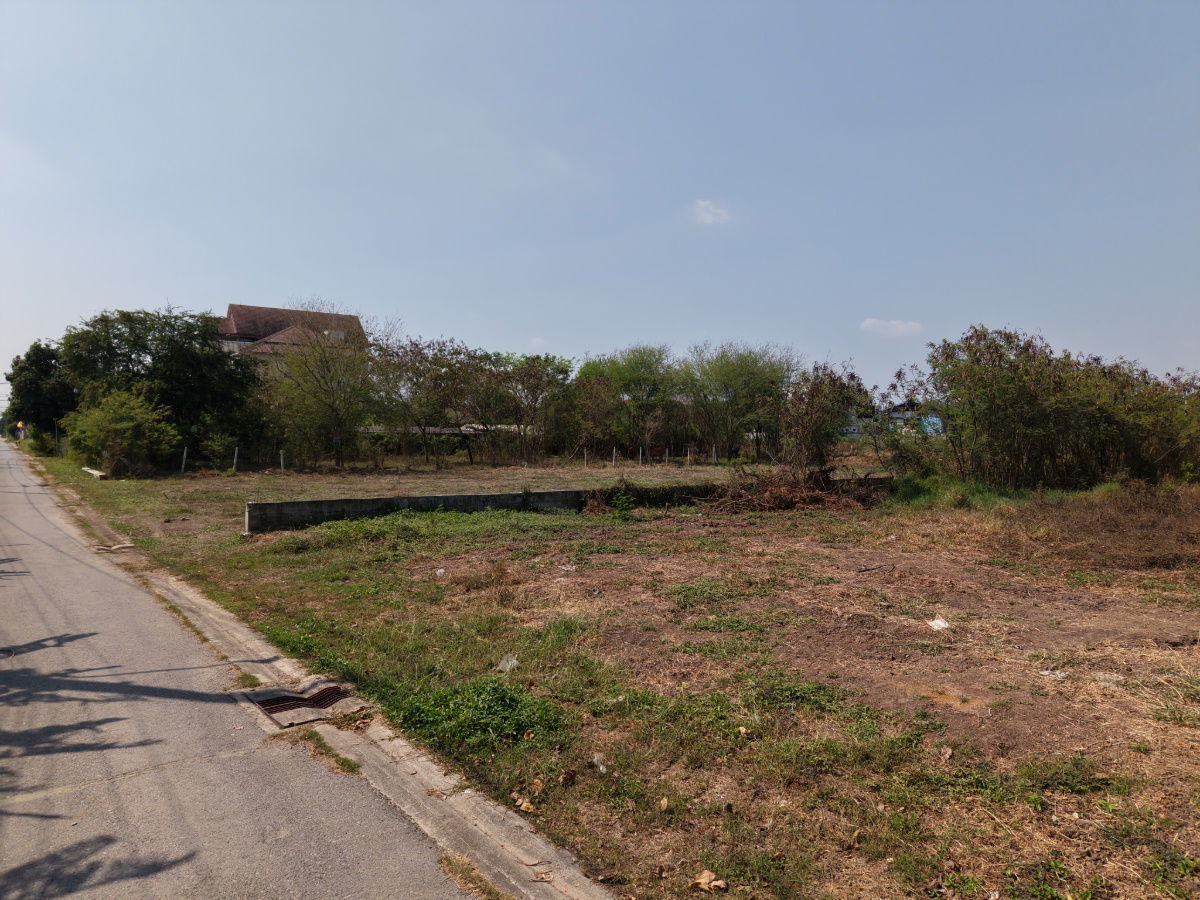 รูป ขายที่ดิน 2 ไร่ 1 งาน 64 ตร.วา กรุงเทพกรีฑา 20 แยก 7 ใกล้ รร.นานาชาติ Brighton และ Wellington ใกล้สนามกอล์ฟ ยูนิโก้ Airport Link บ้านทับช้าง - รูปที่ 10/13