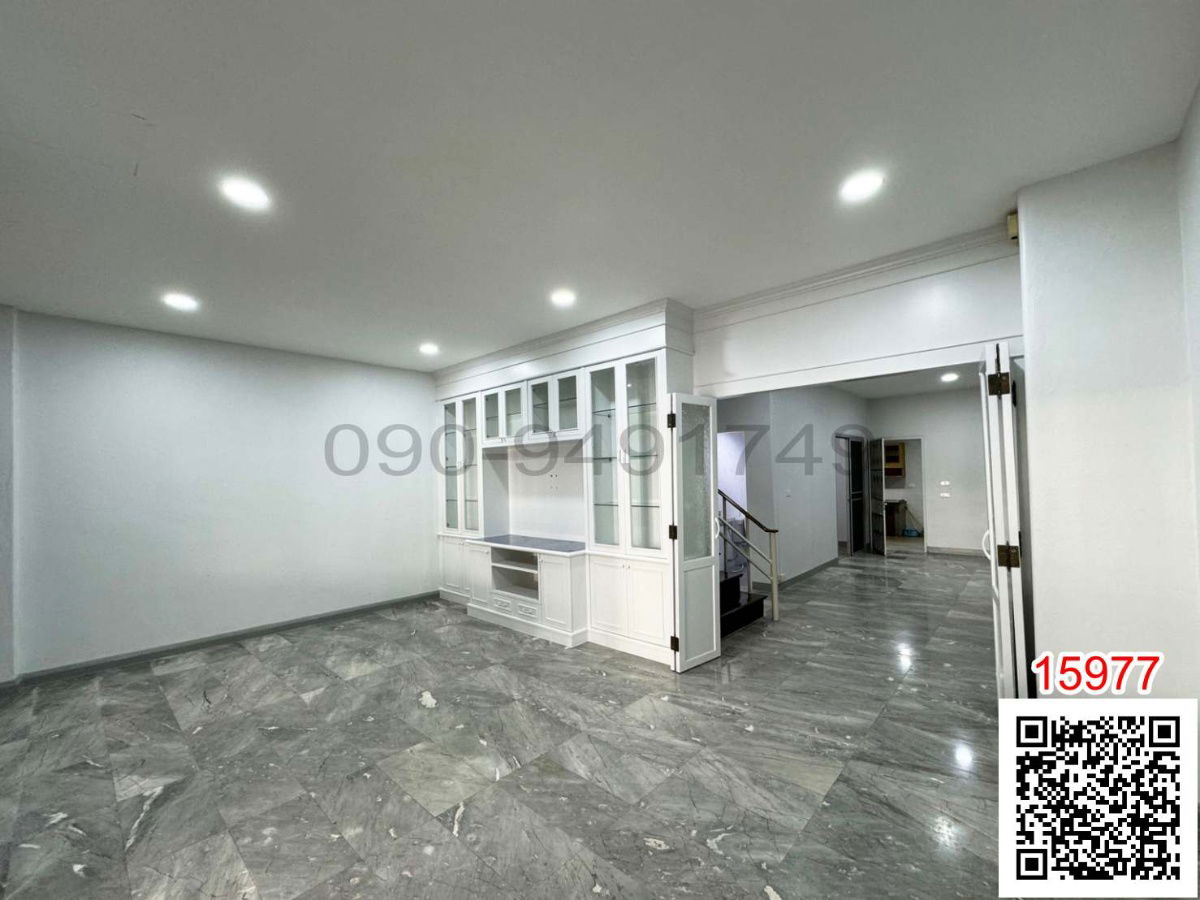 รูป ขาย ทาวน์เฮ้าส์ 4 ชั้น หมู่บ้าน วราธรวิลล์ พัฒนาการ 44 - รูปที่ 2/19