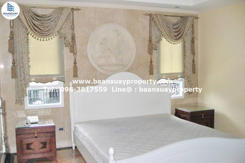 picture Single House 2 storey  fully furnisher  for rent on Sukhumvit 63 Rd. Near BTS Eakkamai    - 7/10