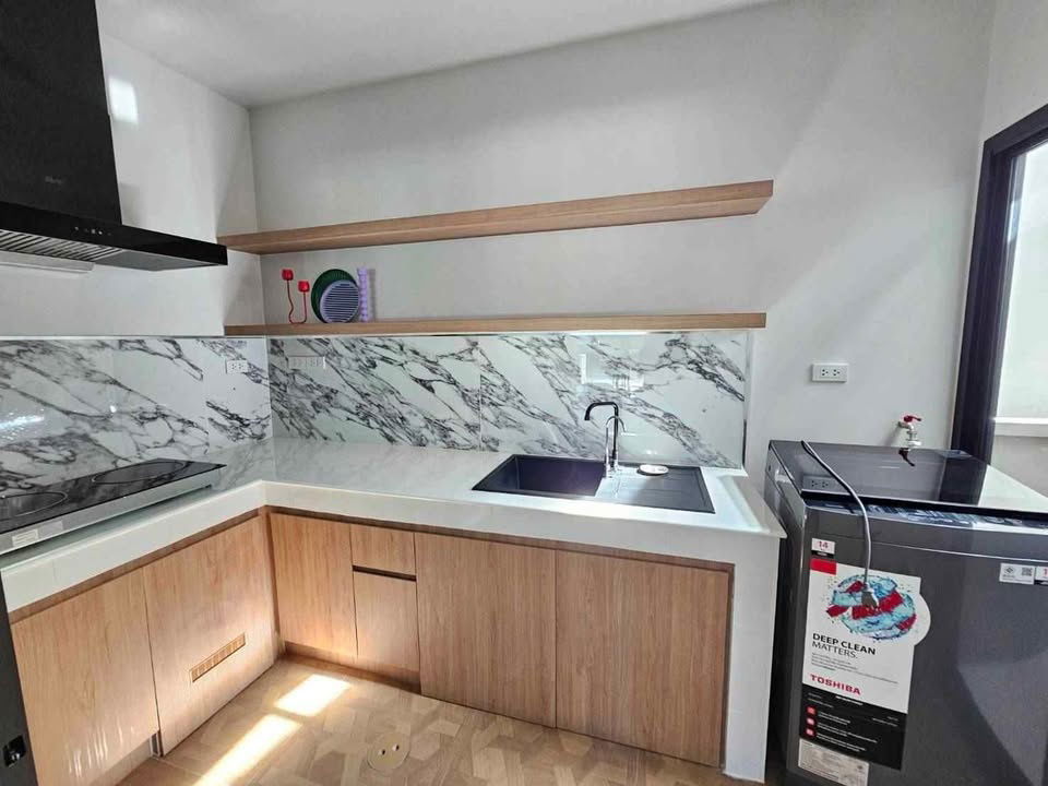 picture 🏡✨ Urgent Lease! 3-Story Townhome Baan Klang Muang Rama 9 - Krungthep Kreetha (3 Bed 3 Bath 152 sqm) Fully Furnished, Ready to Move In! - 5/16