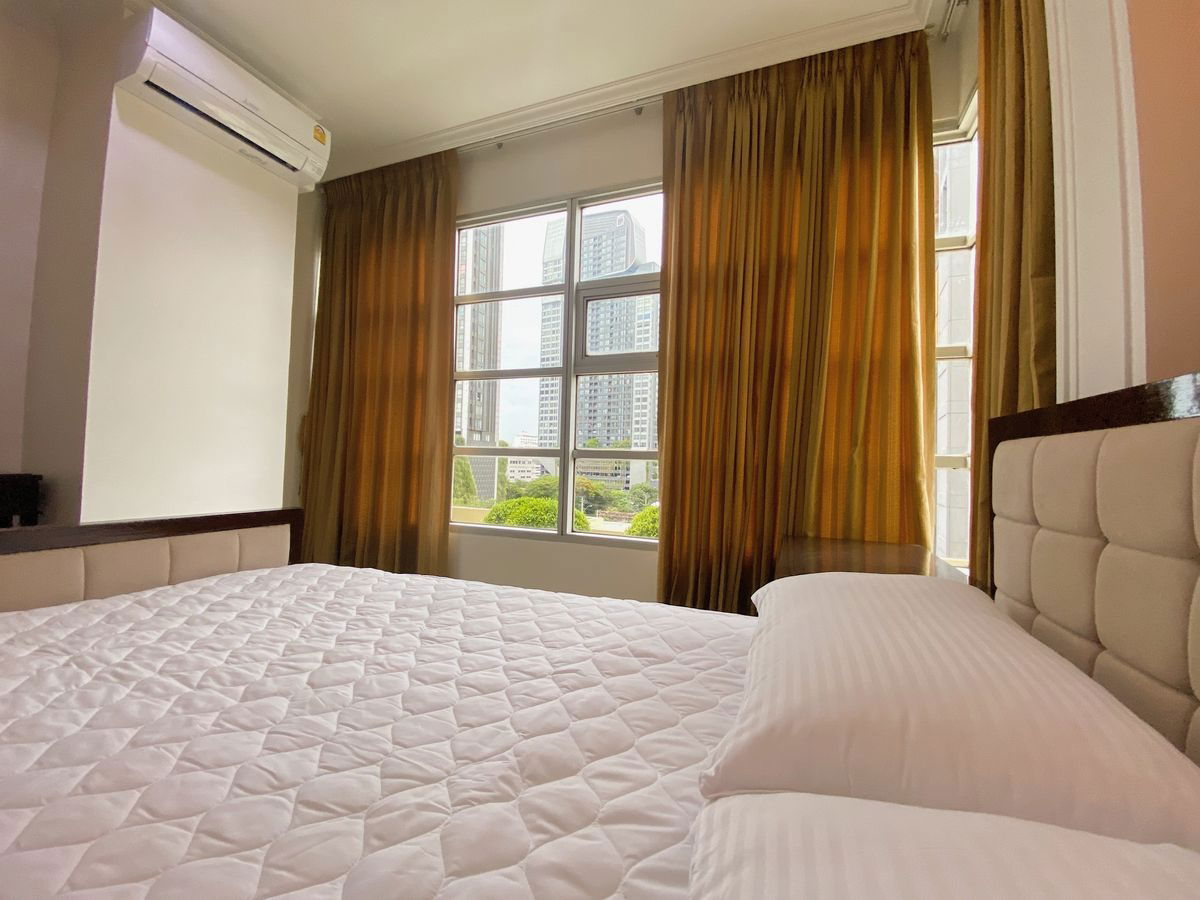 picture Baan Klang Krung Siam Pathumwan【𝐑𝐄𝐍𝐓】🔥Warm-toned room with a simple, elegant design. A mature, calm feel🔥 Contact Line ID: @hacondo - 2/5