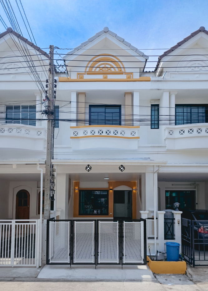 รูป ขายบ้าน หมู่บ้านมณีรินทร์ เลค แอนด์ พาร์ค ถนน 345 บางคูวัด โซนนันทนาการ์เด้น ทาวน์เฮาส์ 2 ชั้นครึ่ง บ้านเล่นระดับ  ราคาขายเพียง 1,890,000 บาท ฟรีโอน  - รูปที่ 1/20