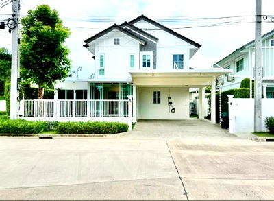 บ้านเดี่ยวให้เช่า : ให้เช่าบ้านวิลลาจจิโอ 2 ศรีนครินทร์-บางนา (Villaggio 2 Srinakarin-Bangna) อยู่ถนนบัวนครินทร์ ใกล้เมกา บางนา