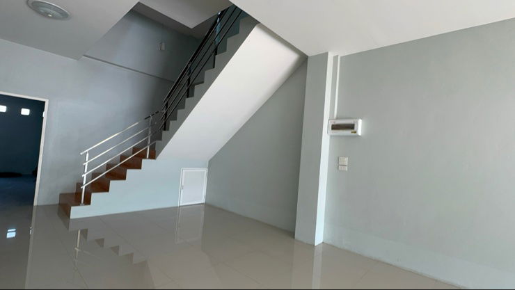 picture For Rent: Twin Commercial Building, 3 Floors   — Prime Location in Khok Pip, Si Mahosot District, Prachinburi Province - 9/17