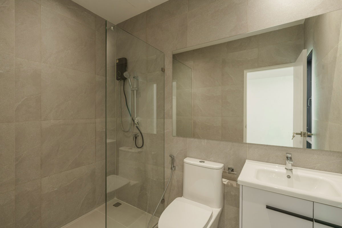 รูป S909 [ขาย] Modern French Classic Townhome 💰 ราคาเพียง 13.59 ล้านบาท 📍BTS พระโขนง และ BTS เอกมัย - รูปที่ 25/27