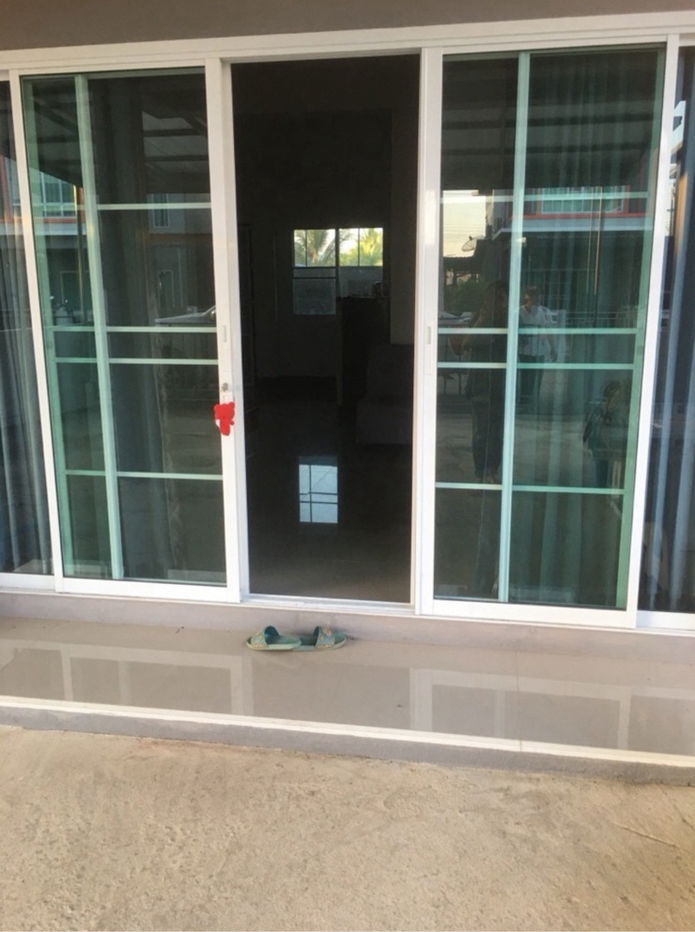 picture Home for rent 🚩 Location: Nang Lae, Lalita 6 , 3 sections: 3 rooms, 1 living room, 1 kitchen. - 2/9