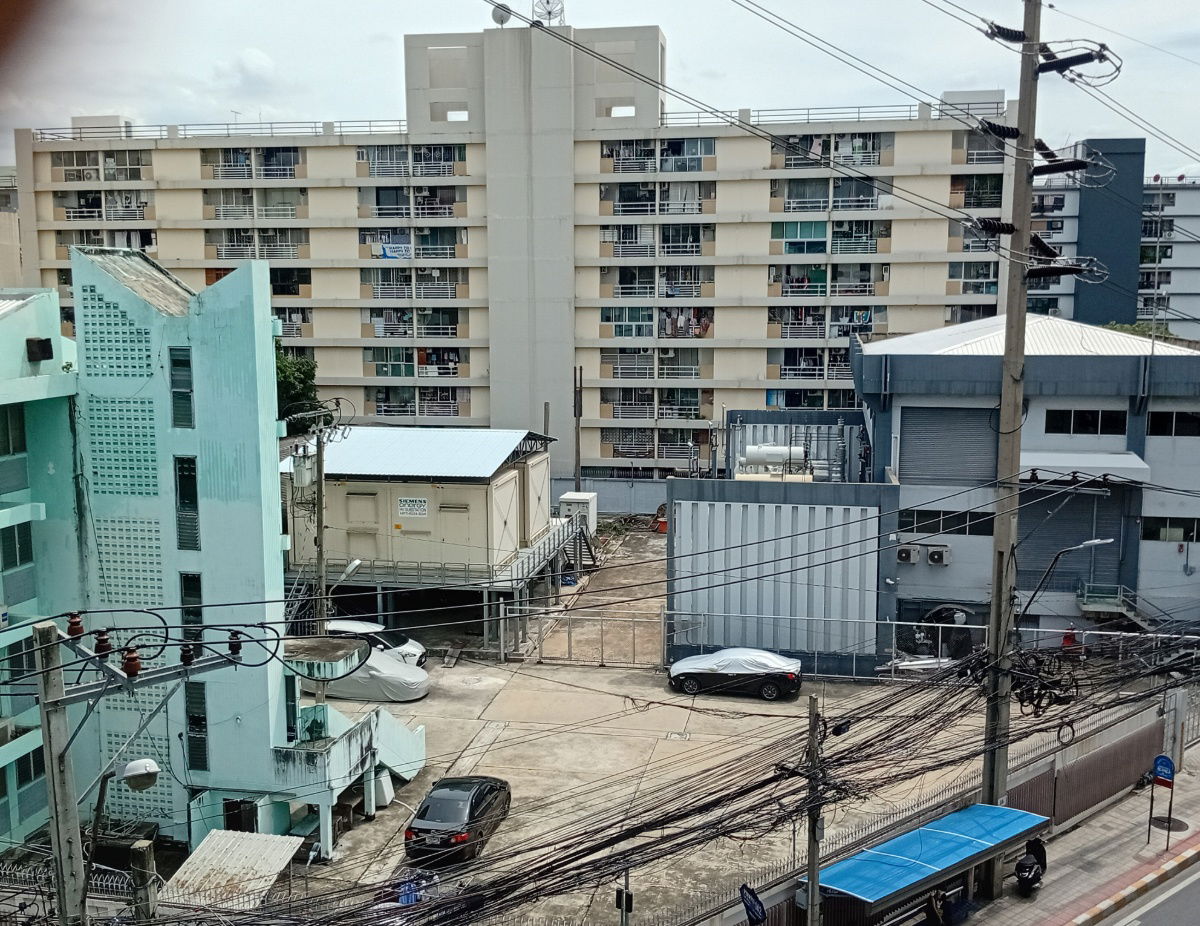 รูป ให้เช่าห้องพักหรูที่ลิพวิ่งเพลสคอนโด ปากซอยลาดพร้าว 140 ติดเซเว่น ใกล้สถานีรถไฟฟ้าบางกะปิ ถูกและดี - รูปที่ 28/36