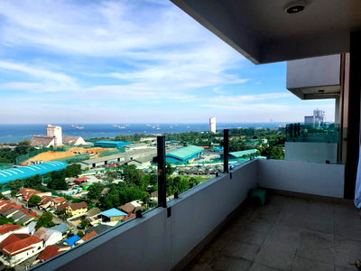 ขายคอนโด : คอนโด 2 นอน 2 น้ำ 63 ตร.ม. ห้องมุม มี 2 ที่จอดรถ ราคาดีมาก 0821693629