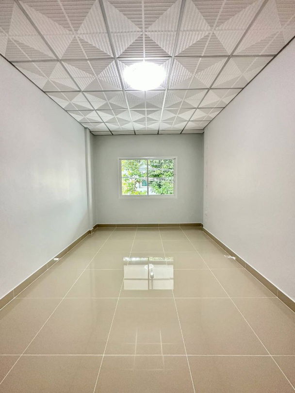 รูป ขายทาวน์เฮ้าส์ 2 ชั้น บัวทองธานีพาร์ค ตรงข้ามสมบัติบุรี บ้านอยู่ต้นซอย ใกล้สวนสาธารณะ หน้าบ้านกว้าง 6 เมตร ราคา 2,290,000 บาท - รูปที่ 14/19