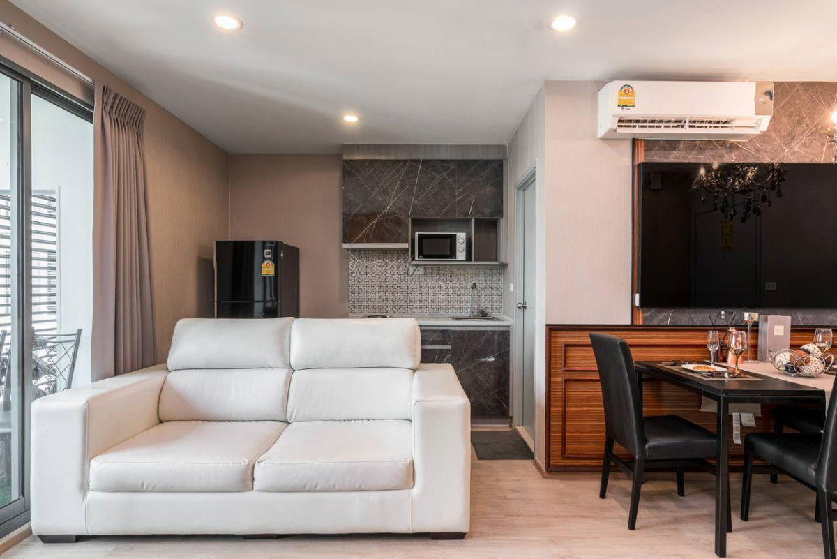 picture Ideo Wutthakat【𝐒𝐄𝐋𝐋 & 𝐑𝐄𝐍𝐓】🔥Luxury condo with premium furniture, simple yet elegant🔥 Contact Line ID: @hacondo - 5/9