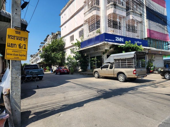 รูป อาคารพาณิชย์ ให้เช่า 3.5 ชั้น ซอยพระยามนธาตุ 6-1 ใกล้เซ็นทรัลพระราม 2 เหมาะทำธุรกิจ พักอาศัย - รูปที่ 7/8