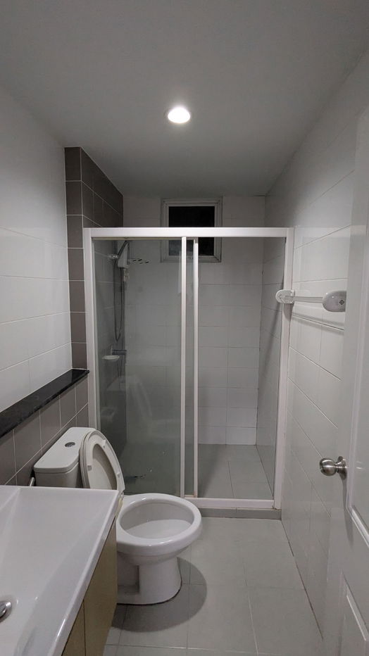 รูป ขายบ้านทาวน์โฮม 2 ชั้น 32 ตารางวา หลังริม มีพื้นที่ด้านข้างบ้าน - รูปที่ 16/32