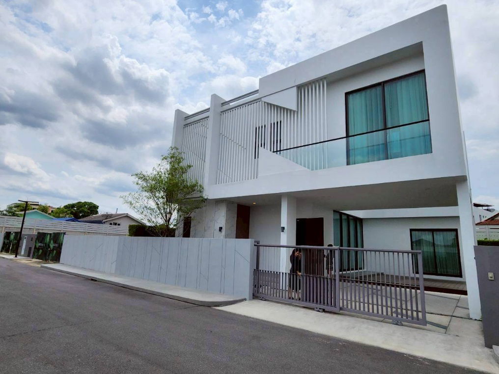 รูป ขายบ้านเดี่ยวหรู ใกล้ MRT โครงการ ARTIQUE รามคำแหง 4-5ห้องนอน 4ห้องน้ำ เพียง 14.9mb - รูปที่ 3/20