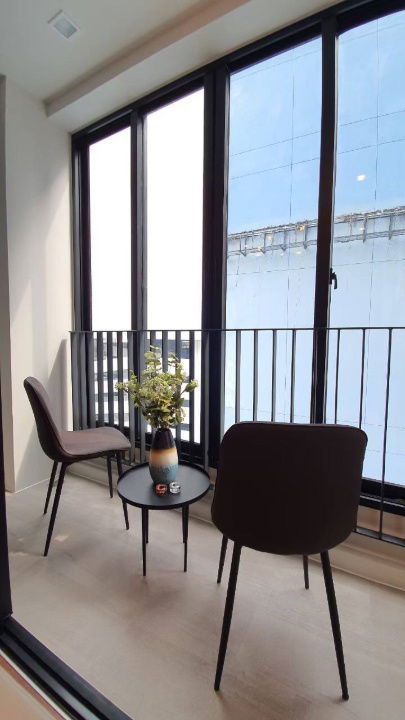 picture Ideo Q Victory【𝐒𝐄𝐋𝐋 & 𝐑𝐄𝐍𝐓】🔥Modern design with cream-gray furniture and added lighting to add dimension🔥 Contact Line ID: @hacondo - 9/10