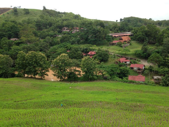 picture For Sale: Hilltop House – Panoramic 360° Views   Location: Camp Son Subdistrict, Khao Kho District  Land Size: 7 Rai.  Living Area: 700 sq.m.   - 14/17