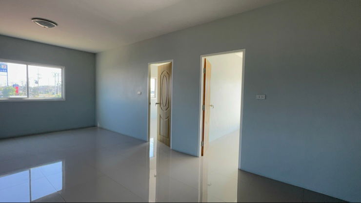 picture For Rent: Twin Commercial Building, 3 Floors   — Prime Location in Khok Pip, Si Mahosot District, Prachinburi Province - 13/17