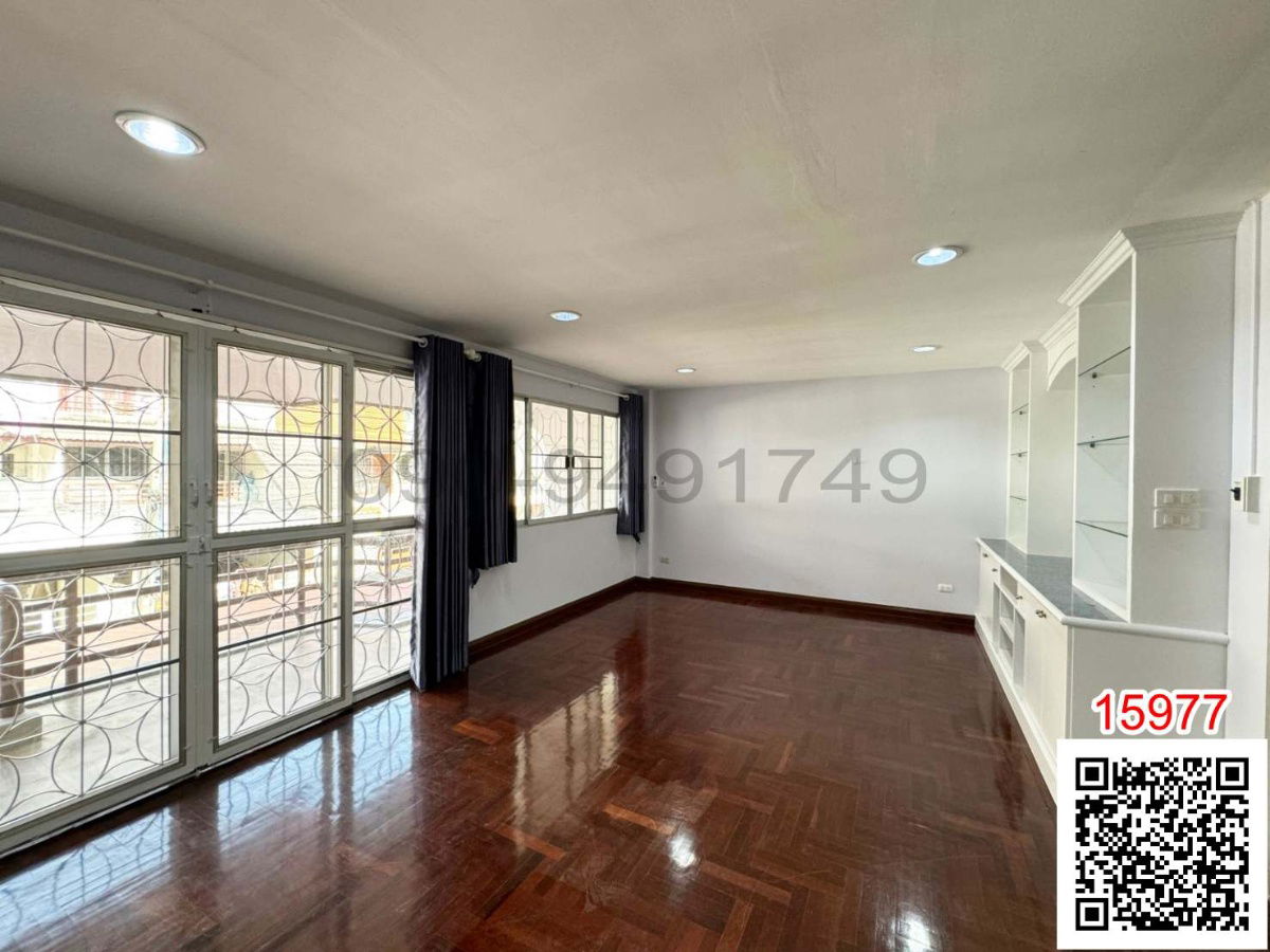 รูป ขาย ทาวน์เฮ้าส์ 4 ชั้น หมู่บ้าน วราธรวิลล์ พัฒนาการ 44 - รูปที่ 13/19