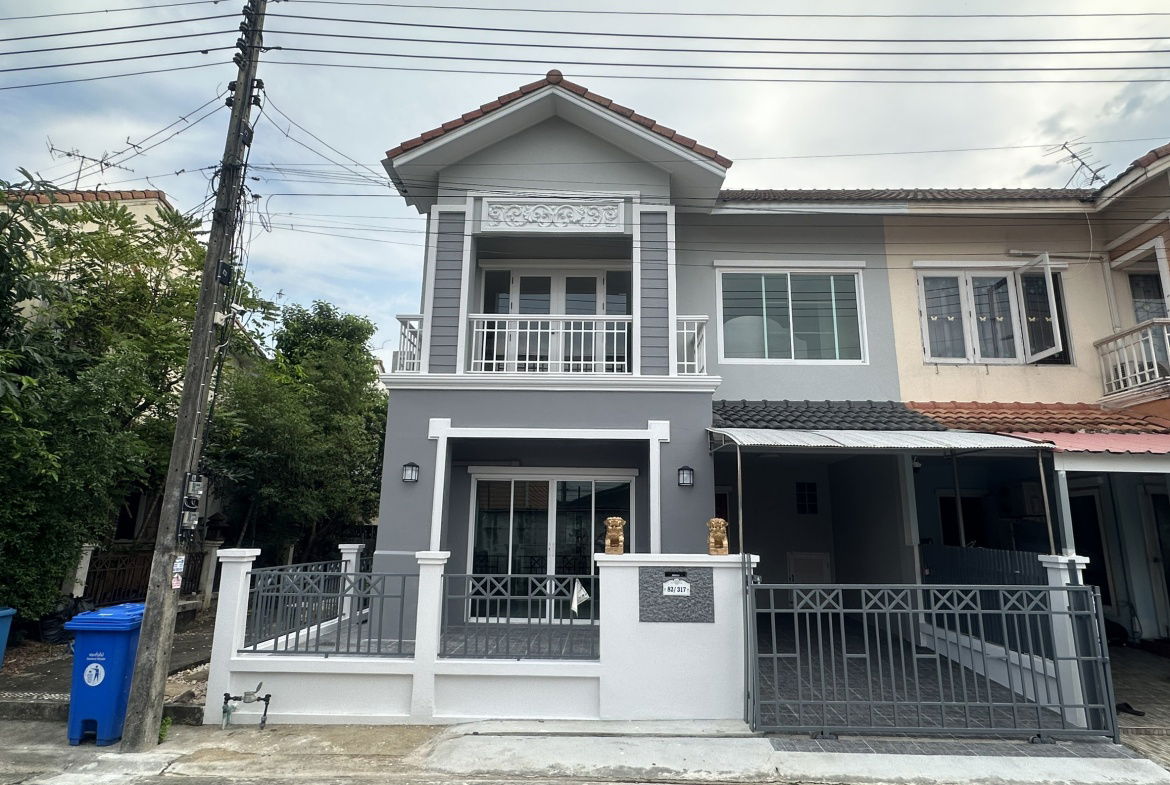 picture For Sale Pathum Thani Townhouse Moo Baan Fah Piyarom, Lam Luk Ka BRE26132 - 1/16