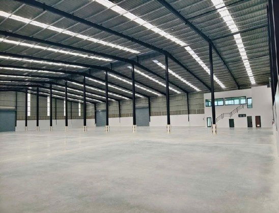 รูป ให้เช่าโกดัง โรงงาน พร้อมสำนักงาน สร้างใหม่ / ทำเล นิคมพัฒนา จ.ระยอง / พื้นที่ 3144 ตารางเมตร / พื้นที่สีเหลือง ขอ รง 4 ได้ / รถเทรลเลอร์ เข้าออกได้ - รูปที่ 13/14