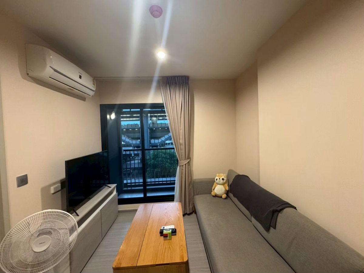 picture For Rent  ASPIRE ERAWAN PRIME | 4th Floor · 27 sq.m. Large-front condo on the main road, just 0 meters from BTS Chang Erawan. - 5/15